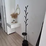 Meressa Leonardo شقة *