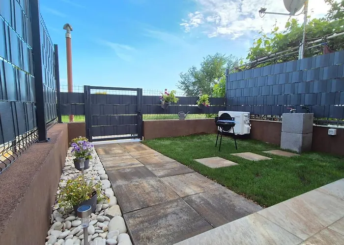 Meressa Leonardo Apartment *