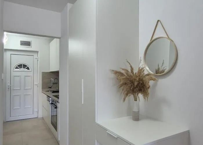 Apartment Meressa Leonardo