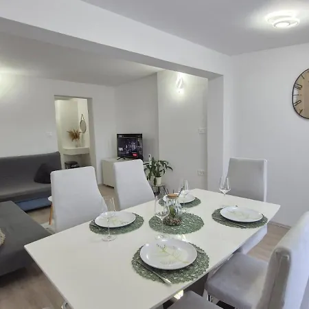 Meressa Leonardo Apartmán Novigrad Istria