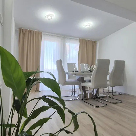 Apartment Meressa Leonardo